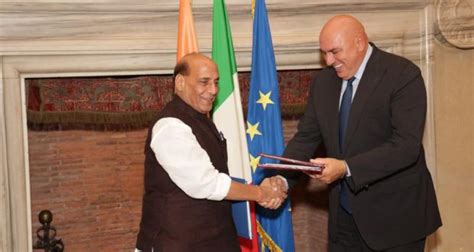 Raksha Mantri Shri Rajnath Singh Holds Talks With Italian Defence