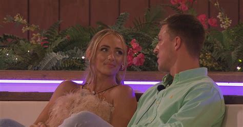 Love Island Goss On Twitter Love Island S Mitch Accuses Abi Of