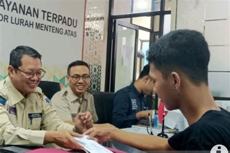 Dukcapil Dki Pastikan Blangko E Ktp Bagi Pemilih Pemula Aman Antara News