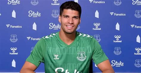 Joao Virginia Signs New Everton Deal - GrandOldTeam