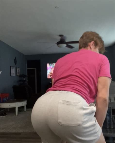 Bubblebutt GAY TWINK PAWB FAG TIK TOKER ThisVid