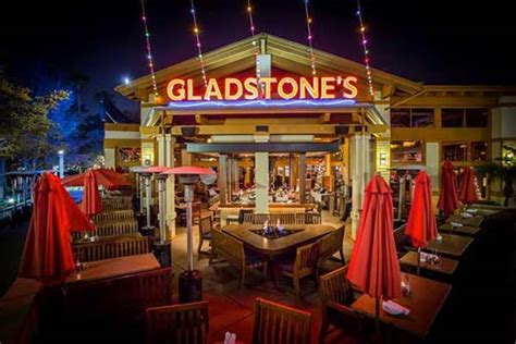 Gladstones Long Beach Urban Dining Guide