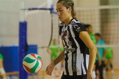 Victoria en un duelo vibrante ante Benidorm Página oficial del club