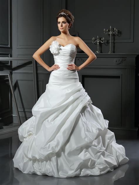 Ball Gown Sweetheart Hand Made Flower Sleeveless Long Taffeta Wedding