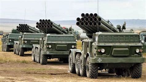 Rusia gunakan BM-27 MLRS era Uni Soviet dalam invasi ke Ukraina