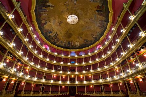 Teatro Degollado Icono Construido Entre La Guerra Elnorte