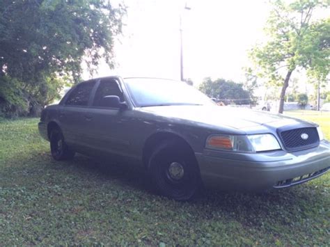 Ford Crown Victoria