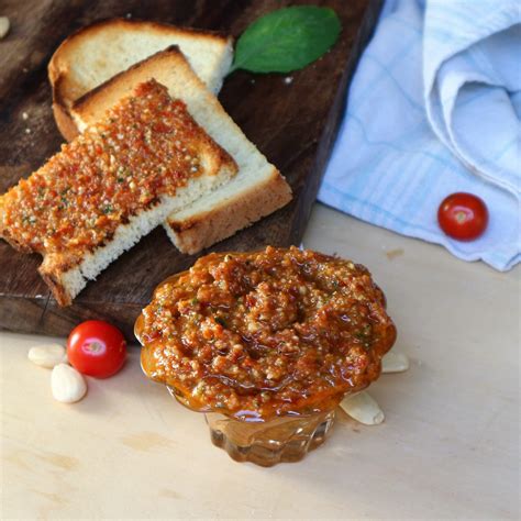 Pesto Di Pomodori Secchi E Mandorle Ricetta Blog Giallozafferano