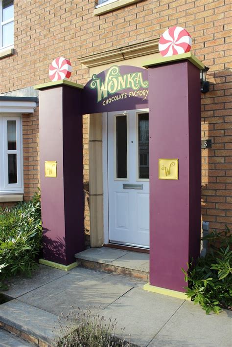 Factory Gates Built For A Willy Wonka Party Willy Wonka Party Willy