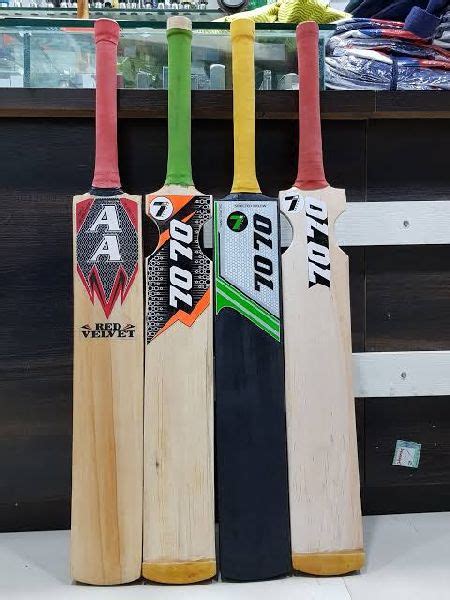 Wood Cricket Tennis Bat Feature Fine Finish Light Weight Pattern