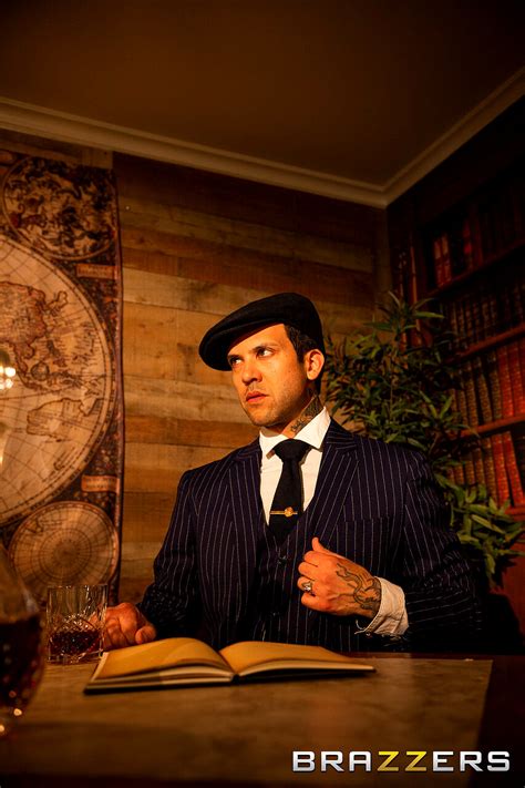 Charlotte Sartre 1 Aiden Ashley Charlotte Sartre Small Hands 5 Porn Pic