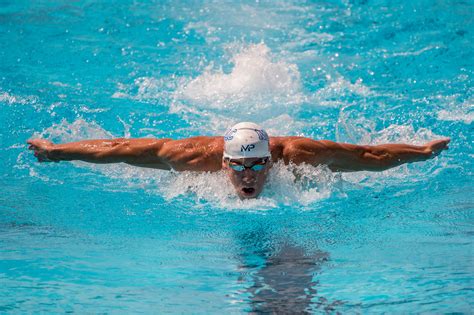 Michael Phelps Clinches Top Seed In 200 Fly Prelims At USA Nationals ...