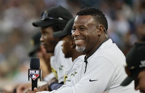 Ken Griffey Jr S First Swingman Classic Shines Spotlight On Hbcu