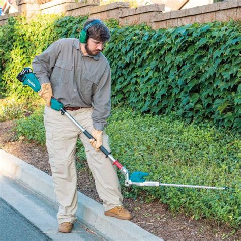 Best Pole Hedge Trimmers Cordless Corded Reviews And Guide