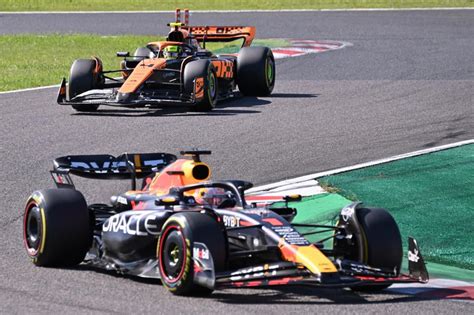 F1 Gp Giappone Max Verstappen In Testa La Ferrari Insegue