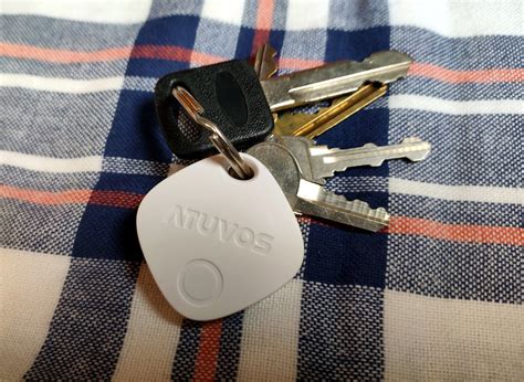 Review Of The Atuvos Luggage Tracker And Key Finder Hubpages