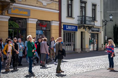 Spacer Szlakiem Detali Architektonicznych Tarnowa Tarn W Polski