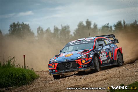 T Nak Ott J Rveoja Martin Hyundai I Coupe Wrc Redgrey L Una