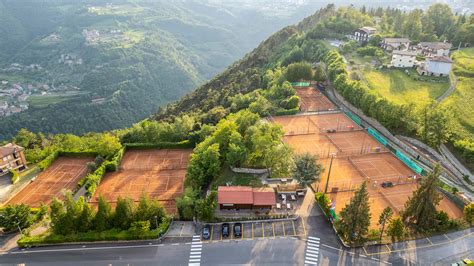 Tennis Hotel Gardasee Pineta Campi Tremosine