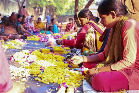 Ghazipur flower market blooms again - Media India Group