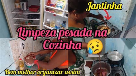 Manuten O E Limpeza Na Cozinha Fiz O Jantar Organizei As Misturas Na