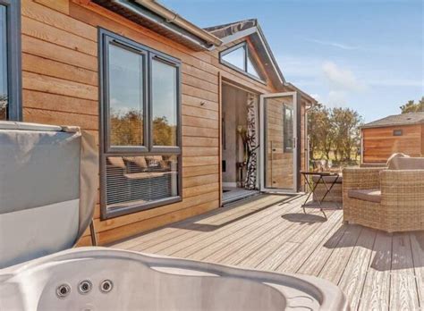 Luxury Lodges With Hot Tubs View Now Luxury Lodge Stays