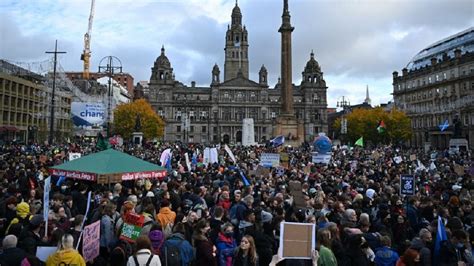 Glasgow Miles de jóvenes toman la ciudad para exigir justicia