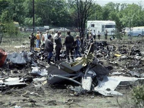 Crash of a Douglas DC-10-10 in Chicago: 273 killed | Bureau of Aircraft Accidents Archives