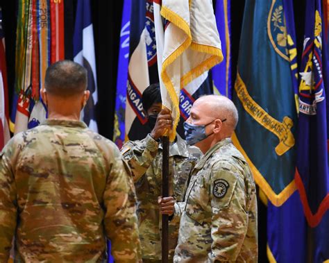 Usarec Welcomes New Command Team U S Army Recruiting Command U S