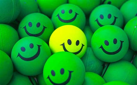 Happy Face Wallpapers Top Free Happy Face Backgrounds Wallpaperaccess