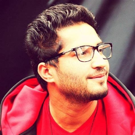 Jassi Gill Face Close Desi Comments