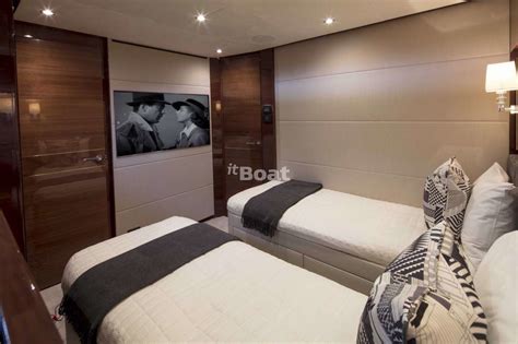 Princess Hot Pursuit Superyacht Features Photos Specifications ItBoat