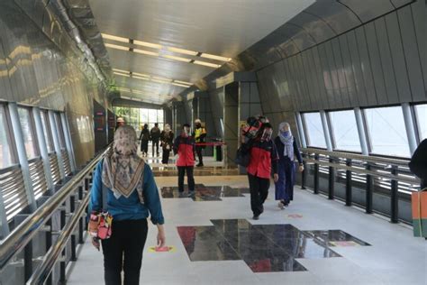 Intip Sky Bridge Fasilitas Baru Di Stasiun Bandung KAPOL ID