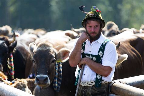 Brauchtum Viehscheid In Bad Hindelang 20 000 Besucher Und Rede Von