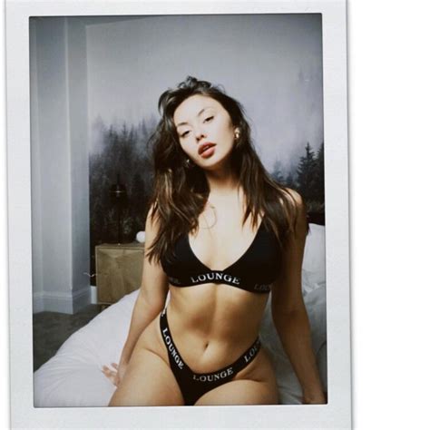 8 Hot Sexy Millie Hannah Bikini Pics