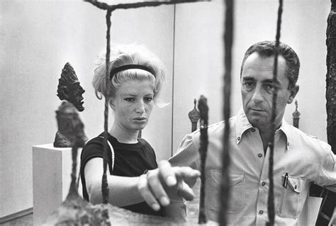 Monica Vitti Et Michelangelo Antonioni Biennale Of Venice 1962 In Front