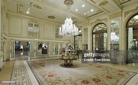 Plaza Hotel Lobby Photos And Premium High Res Pictures Getty Images