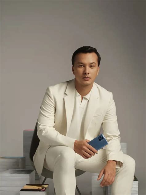 profil nicholas saputra aktor  bikin gisella anastasia gugup