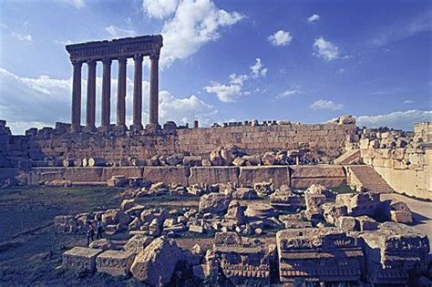 La plataforma de Baalbek - Un colosal enigma | Baalbek, World heritage ...