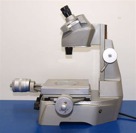 MITUTOYO TOOLMAKERS MICROSCOPE 176 104A EBay