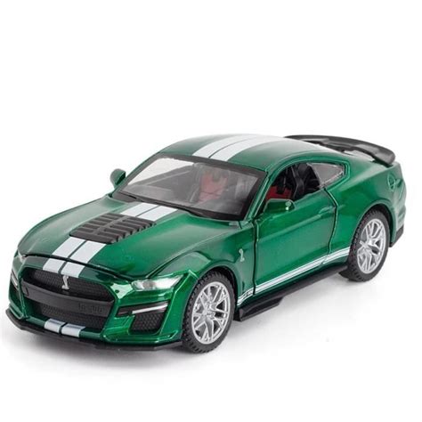 La couleur verte Supercar Ford Mustang Shelby GT500 modèle de voiture