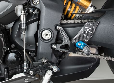 Gruppo Pedane R Version Lightech Per TRIUMPH SPEED TRIPLE 1200 RS RR