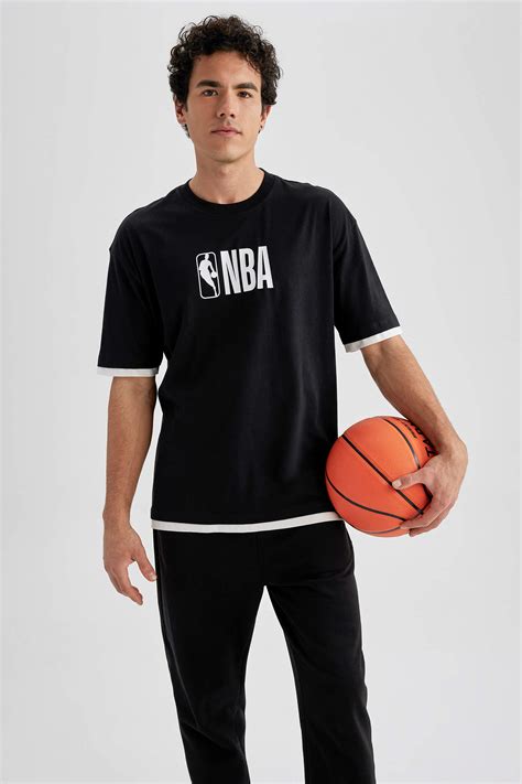 Black Man Defacto Fit Nba Licensed Oversize Fit Crew Neck Printed T