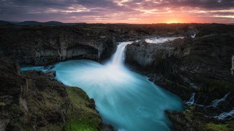 Bazaltowe Ska Y I Wodospad Aldeyjarfoss