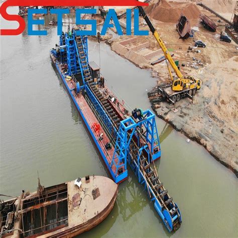 China River Gold Mining Dredging Equipment With Bucket Chain China