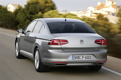 VW Passat 2 0 BiTDi GT 4Motion First Drive Review Autocar