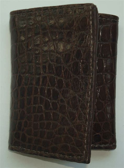 ALLIGATOR SKIN WALLET -Bi-fold - CHOCOLATE