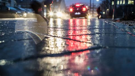 Warnungen vor Glätte Wie entstehen Eisregen und Blitzeis