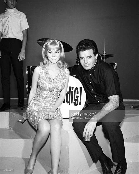 Sixties Kathy Kersch And Vince Edwards 1965 Vince Edwards Edwards