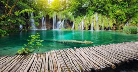 Z Zagrzebia Wycieczka Dniowa Jeziora Plitwickie I Rastoke Z Biletami